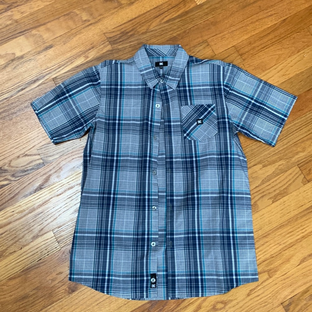 Boys large DC blue check short sleeve shirt size L